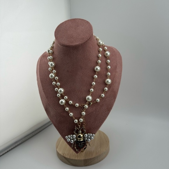 Anthropologie Pearl Bee Elegant Long Gold Necklace - Picture 11 of 17